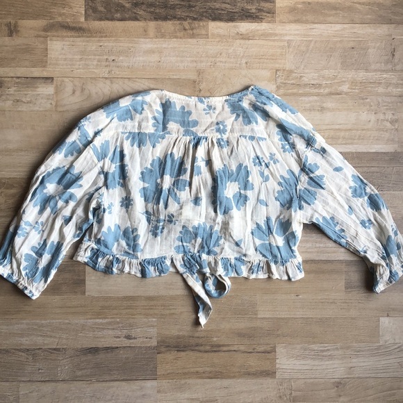 American Eagle Cover Up Shirt Floral Blue White Size L 3/4 Sleeve Flowy - Picture 6 of 6